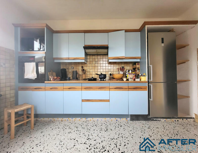 Maison - 182 m² - 9 pièces