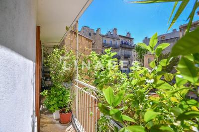 Appartement - 102 m² - 4 pièces