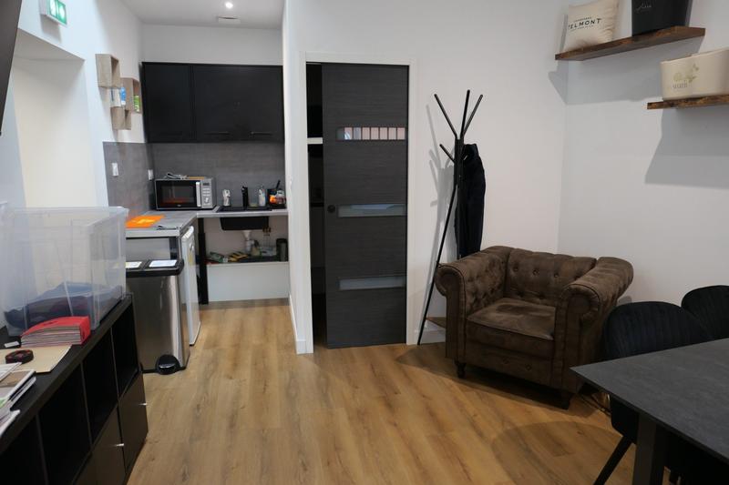 Local commercial - 42 m² - 2 pièces