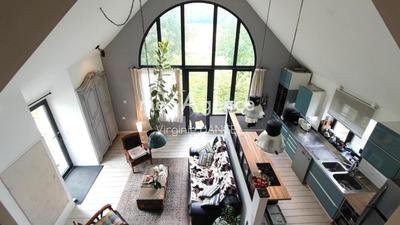 Maison - 340 m² - 17 pièces