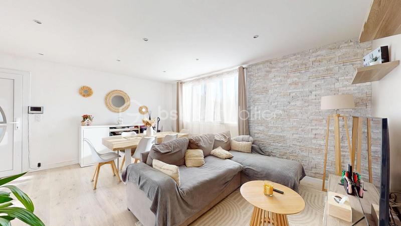 Maison - 63 m² - 4 pièces