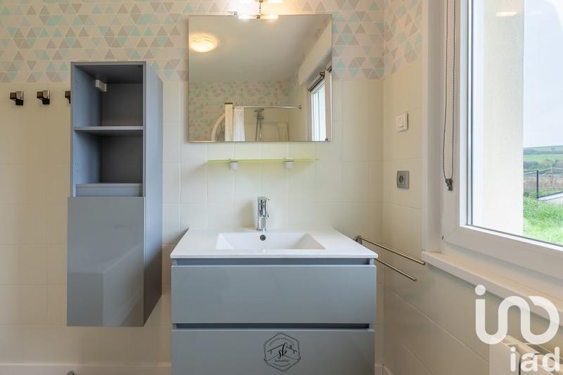 Maison - 95 m² - 5 pièces