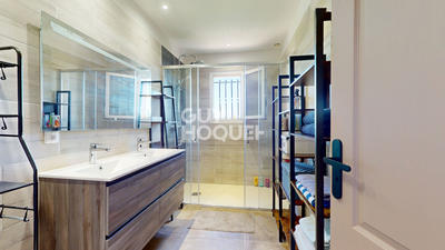 Maison - 167 m² - 7 pièces