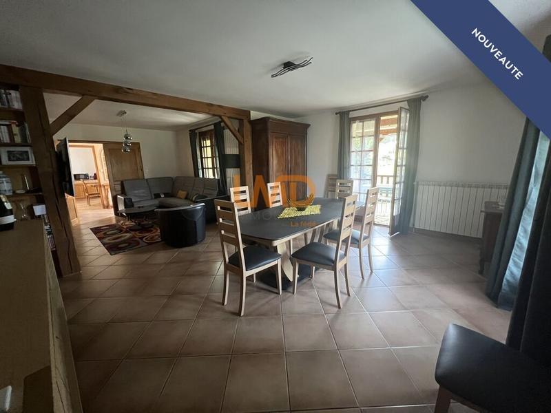 Villa - 275 m² - 11 pièces