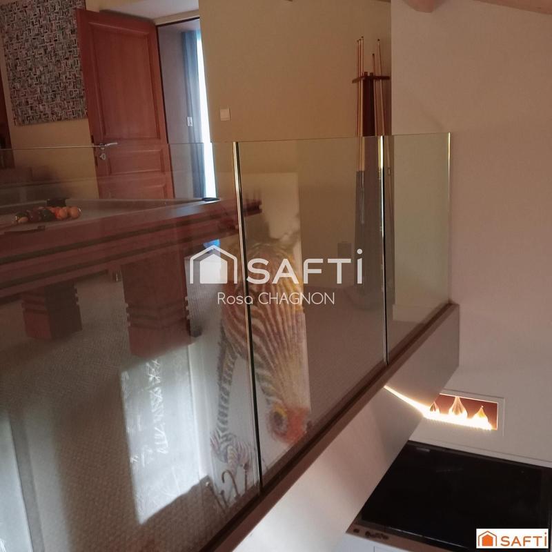 Maison - 220 m² - 10 pièces