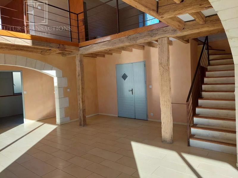 Maison - 200 m² - 5 pièces
