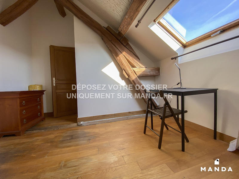 Chambre - 11 m² - 5 pièces