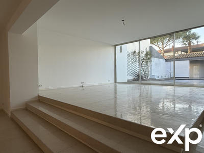 Maison - 178 m² - 5 pièces