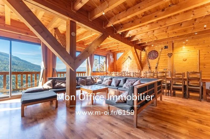 Châlet - 330 m² - 10 pièces