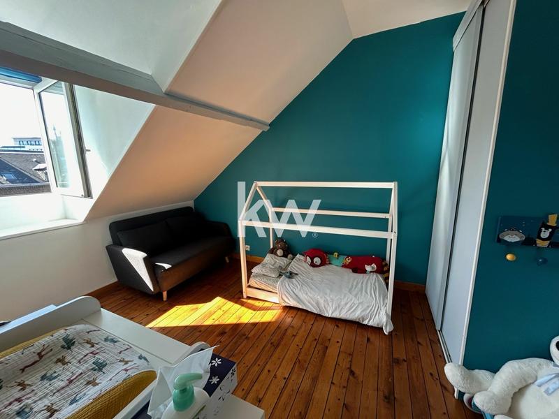 Maison traditionnelle - 111 m² - 6 pièces