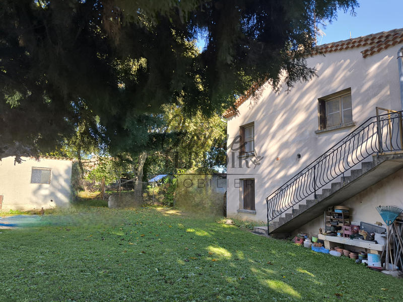 Maison - 200 m² - 9 pièces