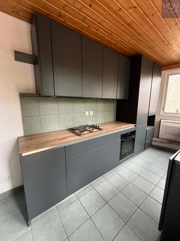 Appartement - 100 m² - 3 pièces