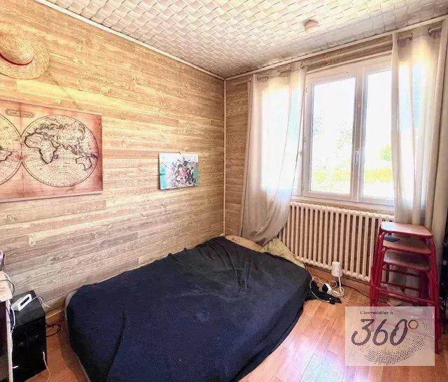 Maison - 111 m² - 5 pièces