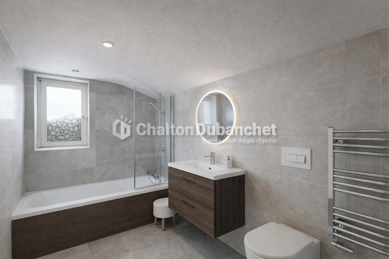 Maison - 127 m² - 7 pièces