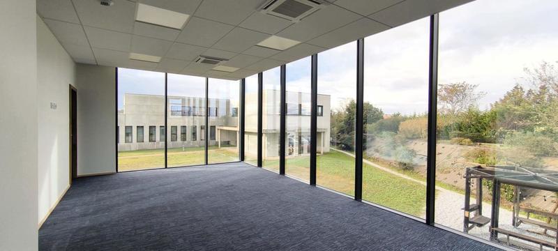 Bureau - 197 m²