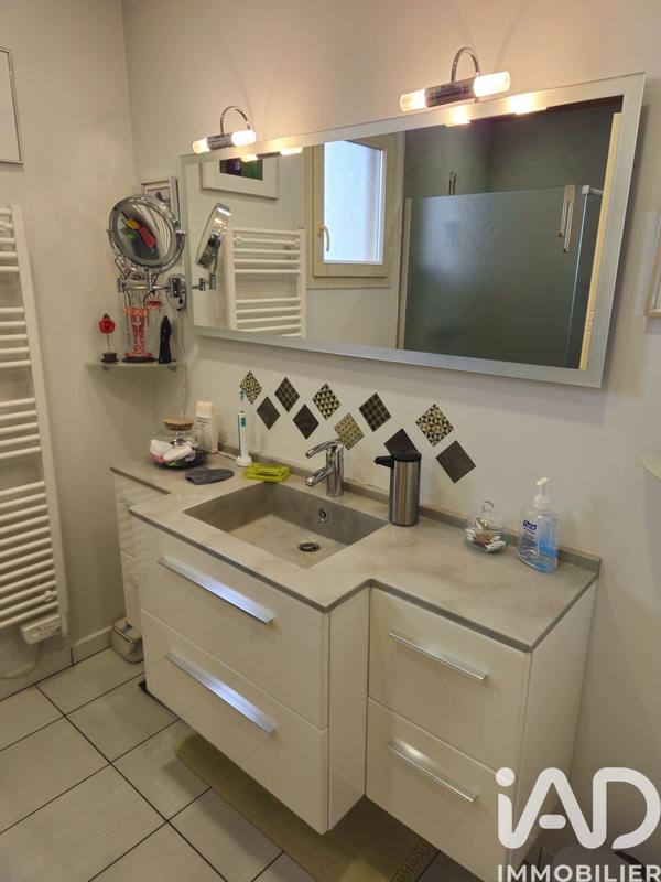 Maison - 210 m² - 7 pièces