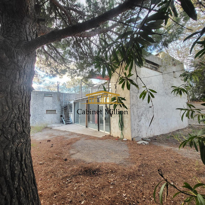 Local d'activités - 140 m² - 4 pièces