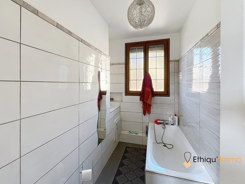 Maison - 160 m² - 5 pièces