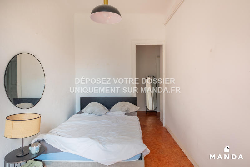 Chambre - 11 m² - 5 pièces