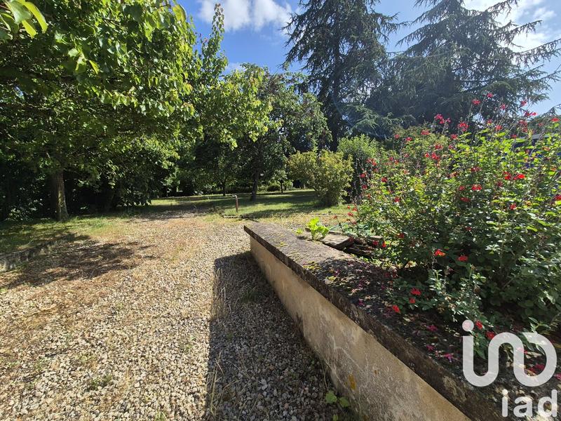 Maison - 422 m² - 11 pièces