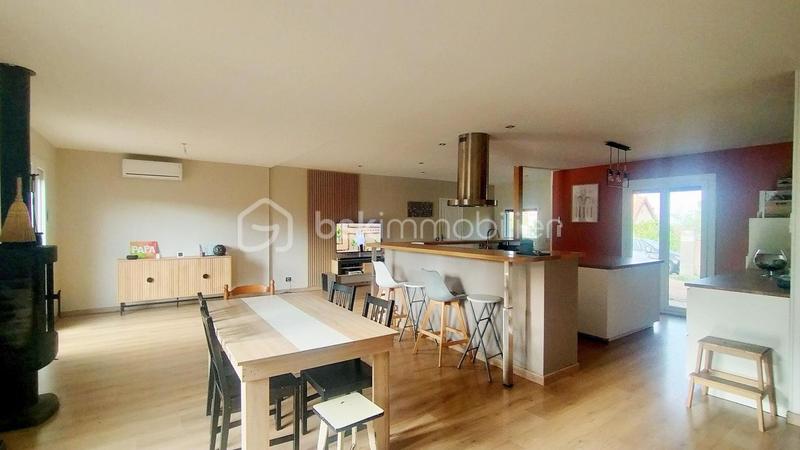 Maison - 122 m² - 5 pièces