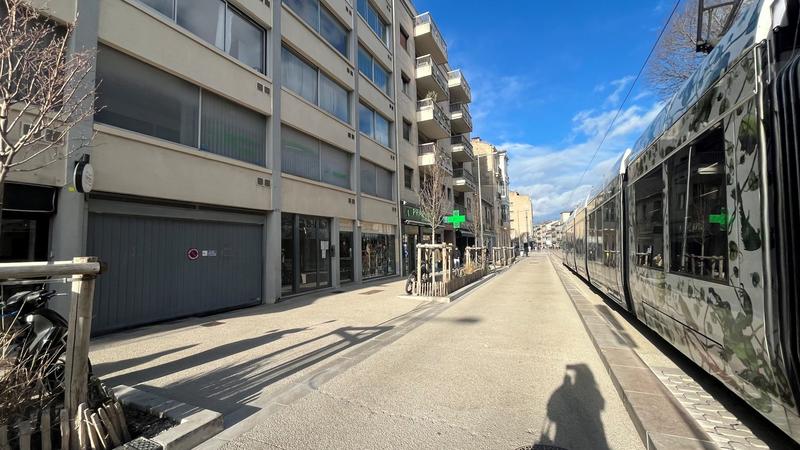 Parking / Garage - 11 m²