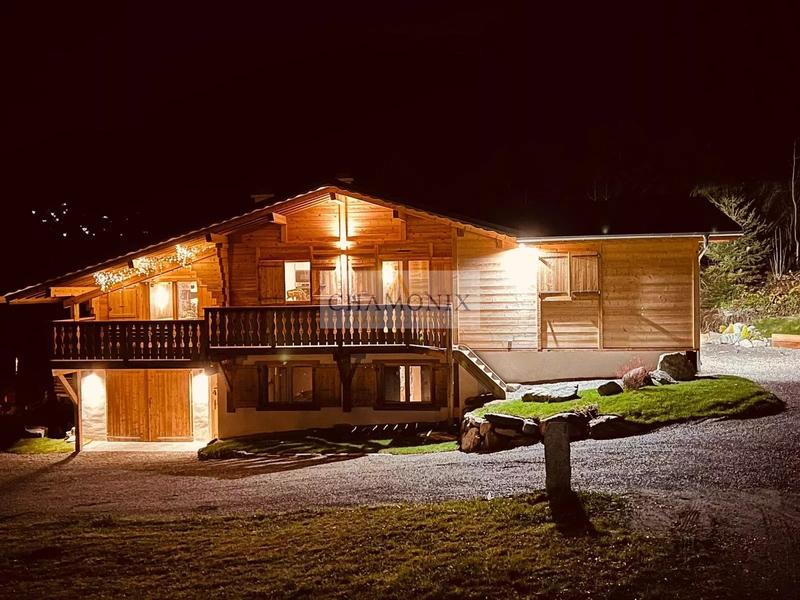 Maison - 160 m² - 7 pièces