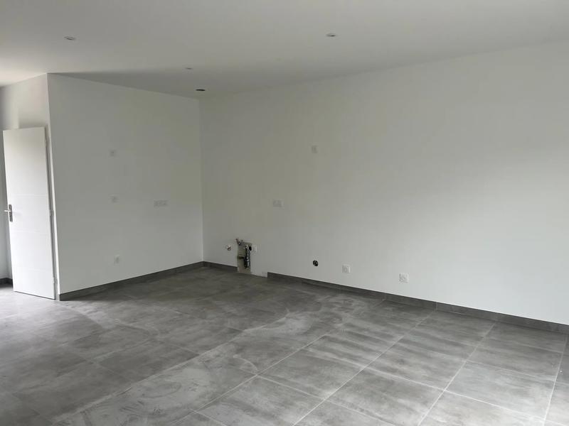 Maison - 96 m² - 5 pièces