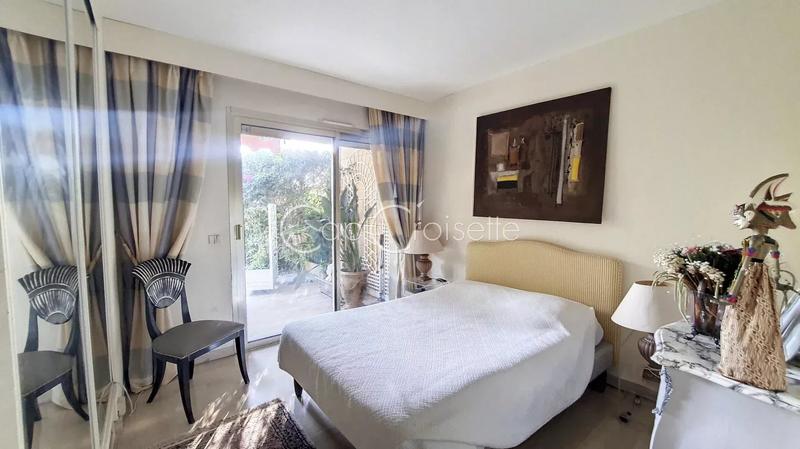 Appartement - 100 m² - 4 pièces