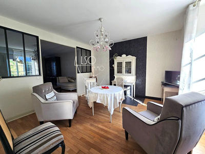 Maison ancienne - 204 m² - 7 pièces