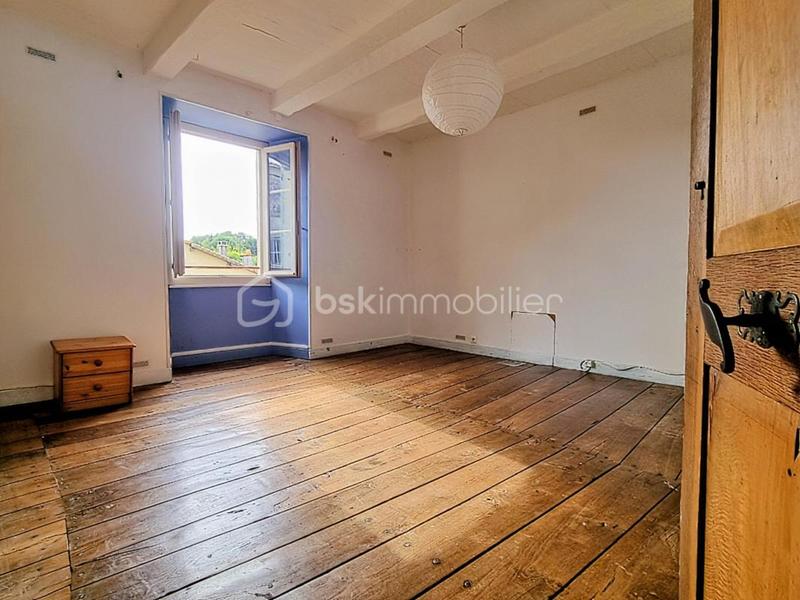 Maison en pierre - 177 m² - 6 pièces