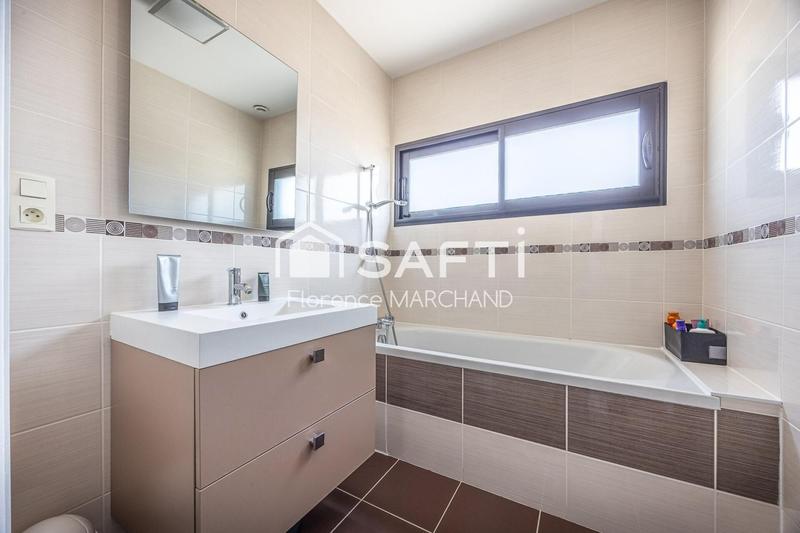 Maison - 114 m² - 5 pièces