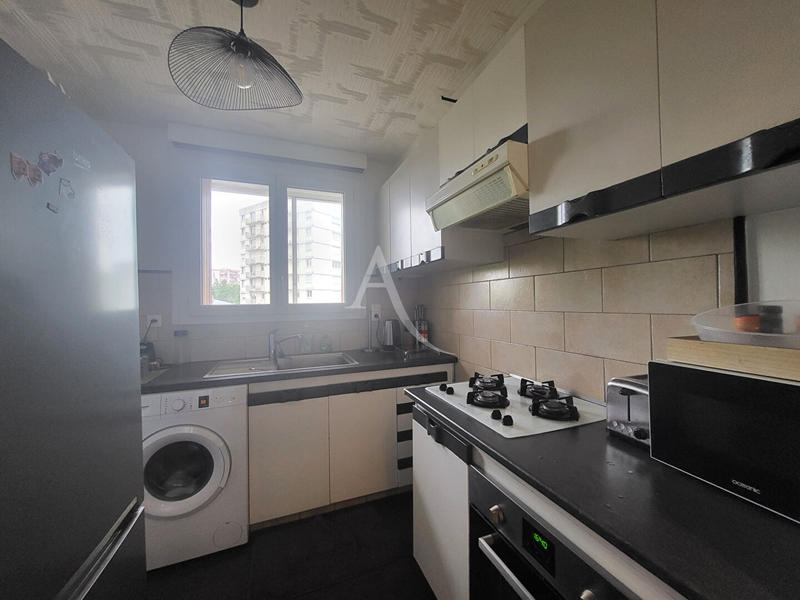 Appartement - 76 m² - 5 pièces