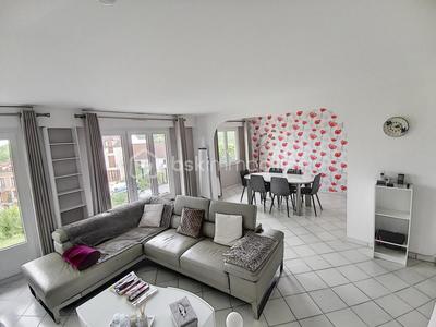 Appartement - 116 m² - 6 pièces