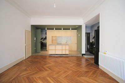 Appartement - 87 m² - 4 pièces