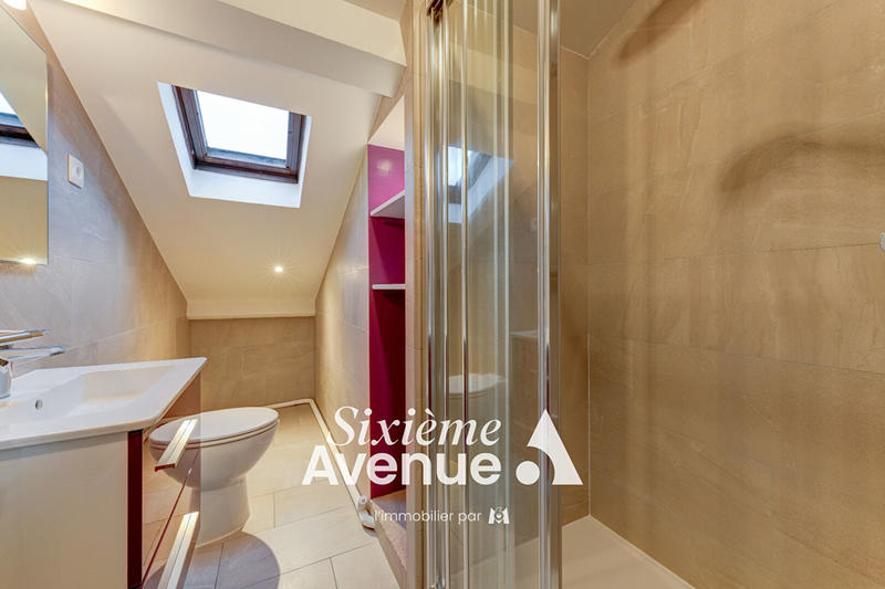 Maison - 151 m² - 6 pièces