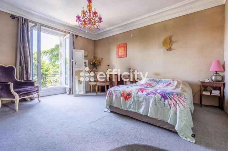 Maison - 176 m² - 7 pièces