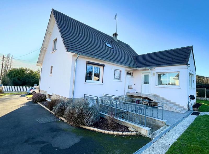 Maison - 140 m² - 6 pièces