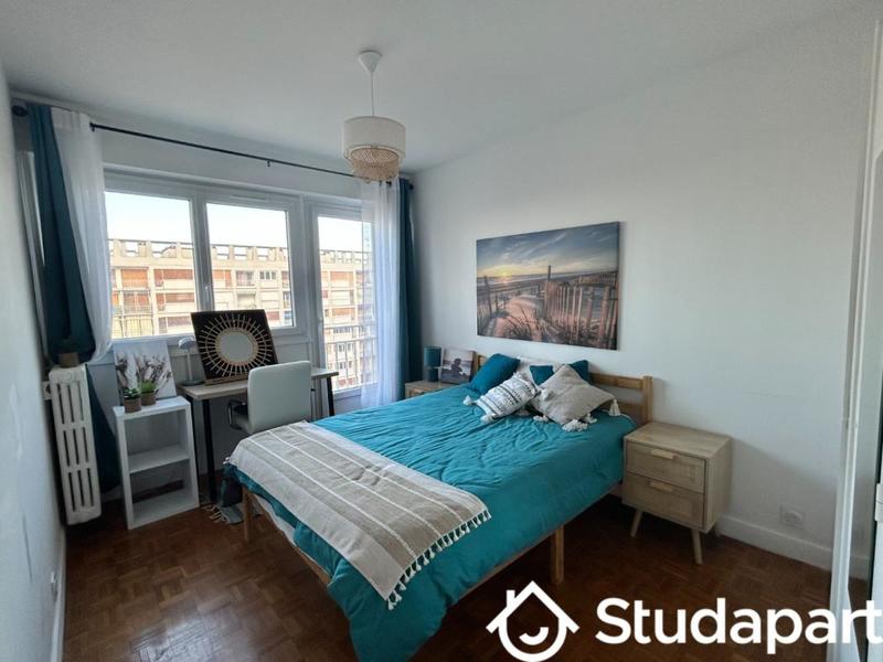 Chambre - 10 m² - 1 pièce