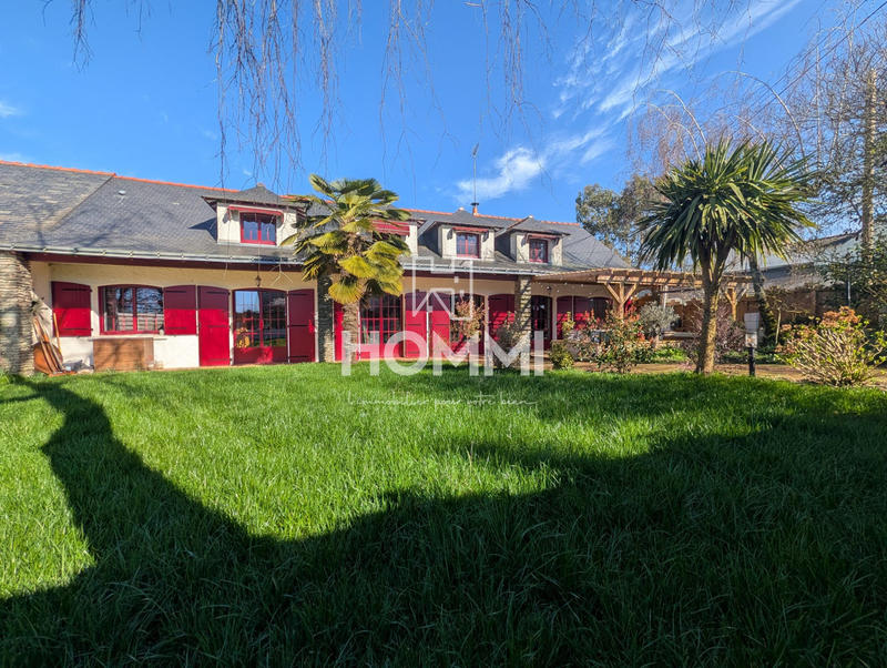 Maison - 177 m² - 7 pièces