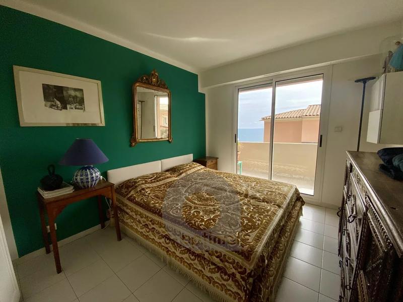 Maison jumelée - 94 m² - 5 pièces