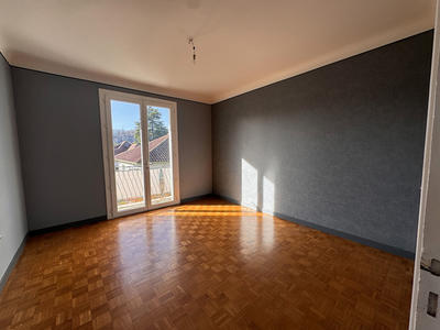 Appartement - 84 m² - 3 pièces