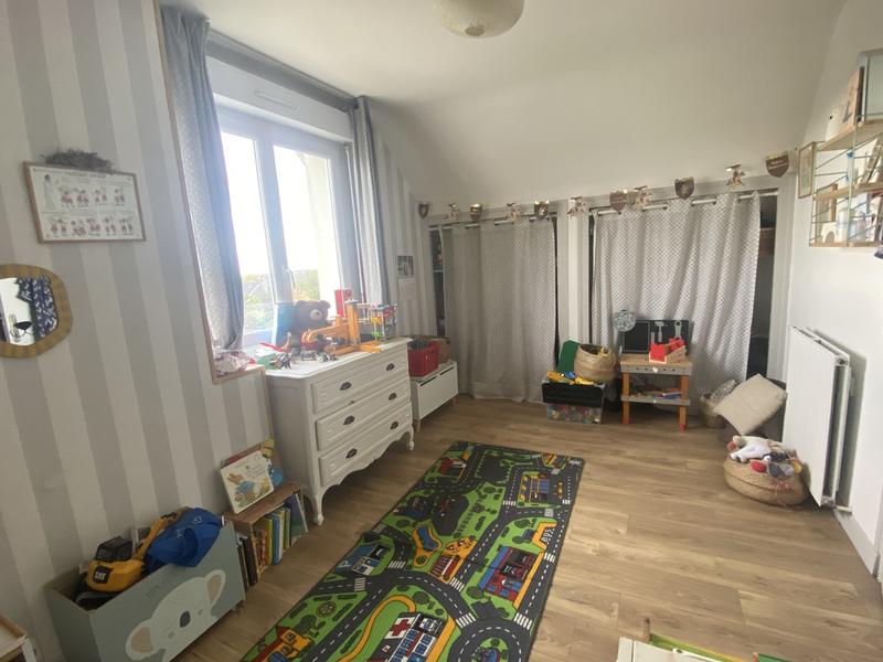 Maison traditionnelle - 104 m² - 5 pièces