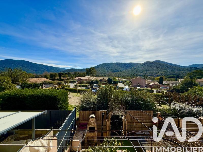 Maison - 94 m² - 5 pièces