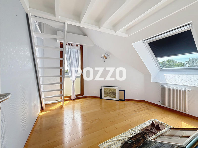 Maison - 128 m² - 7 pièces