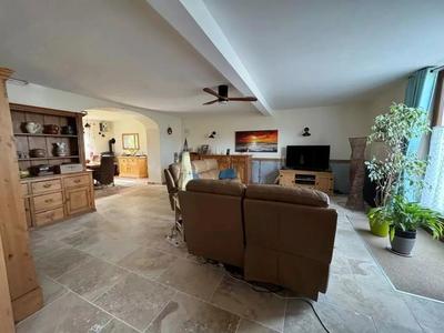 Maison - 180 m² - 7 pièces