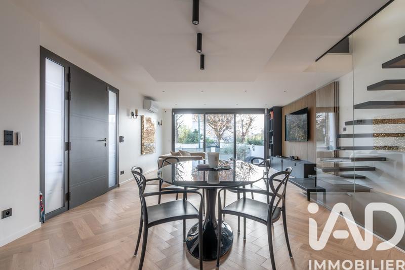 Maison de maîtres - 181 m² - 6 pièces