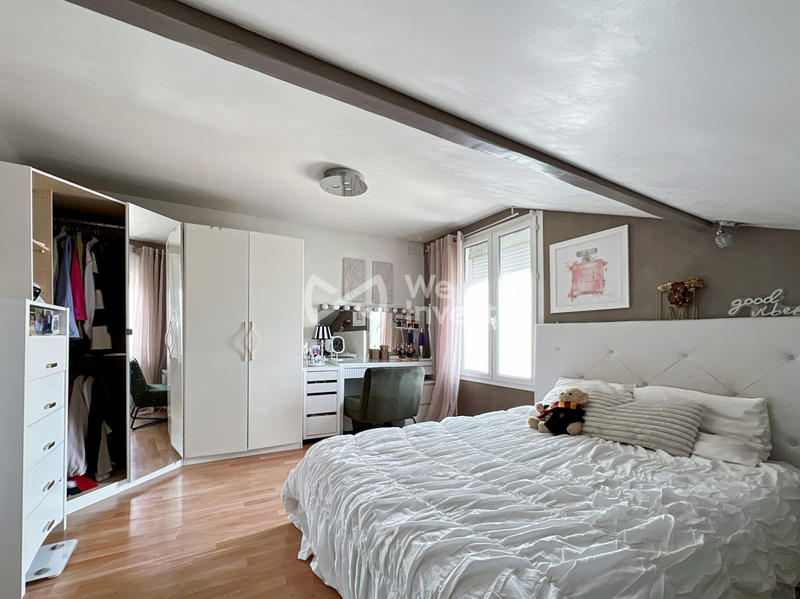 Maison - 190 m² - 6 pièces