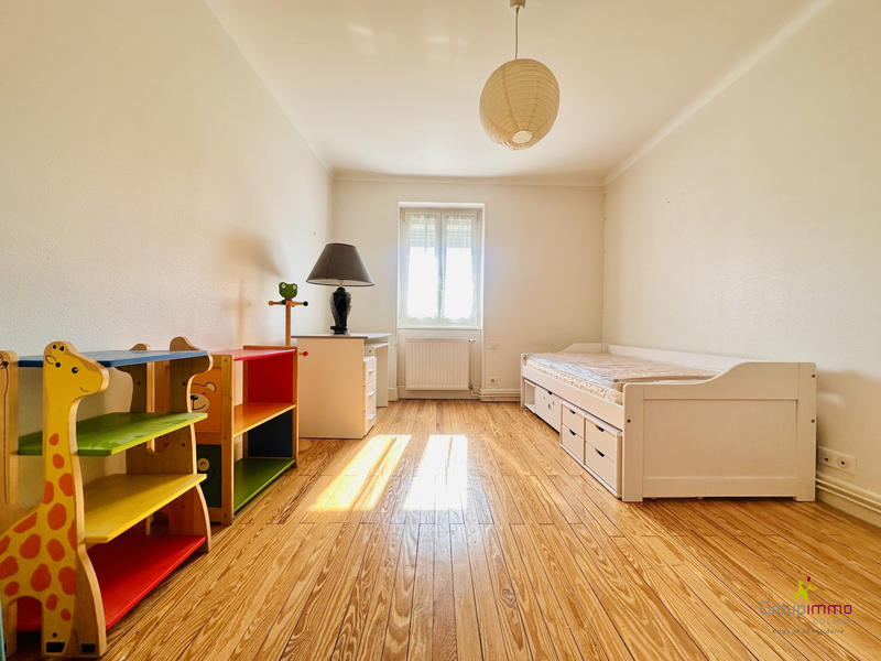 Maison - 163 m² - 7 pièces