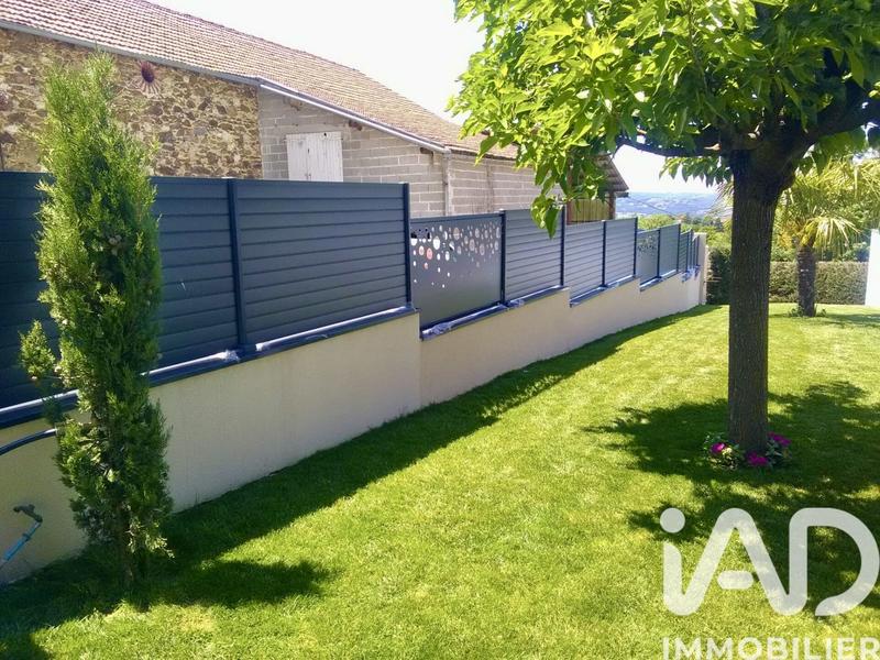 Maison - 181 m² - 5 pièces